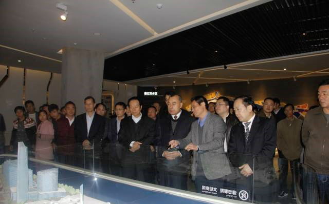 63c121c.jpg 63c121c.jpg