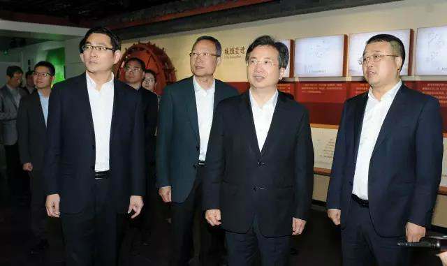 市委书记周江勇视察瓯海规划展示馆.jpg 市委书记周江勇视察瓯海规划展示馆.jpg