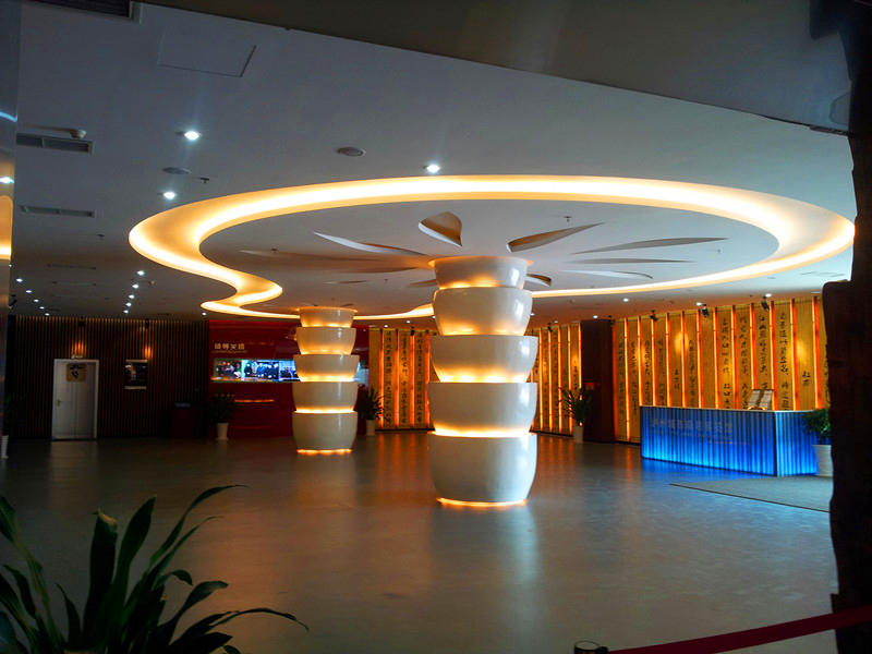 大厅.jpg