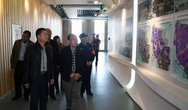 01感受迈向大都市的“梨城”——库尔勒市机关事务管理局参观规划展示馆.jpg 01感受迈向大都市的“梨城”——库尔勒市机关事务管理局参观规划展示馆.jpg