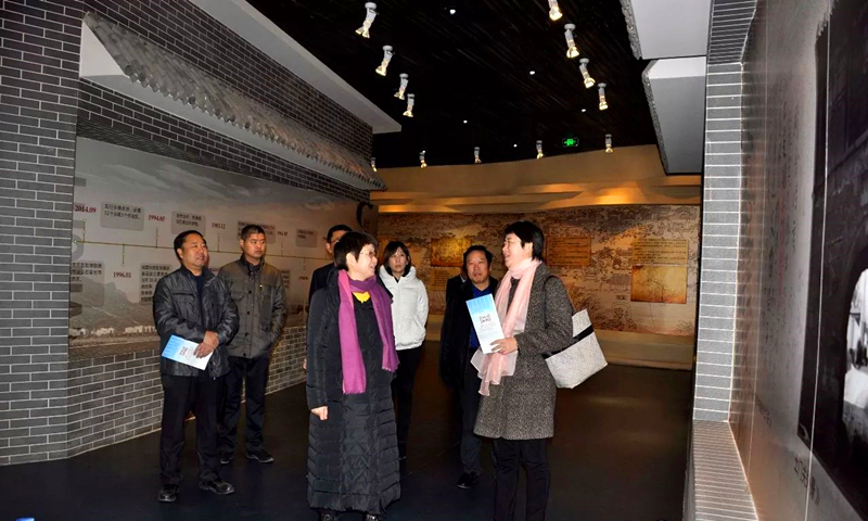 02 北京市八一学校聂荣臻班到鹿泉区规划展馆参观.jpg 02 北京市八一学校聂荣臻班到鹿泉区规划展馆参观.jpg