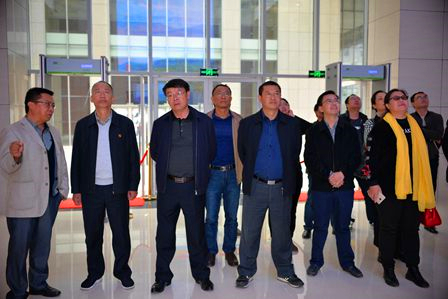 2-云县组团考察学习临沧城市规划馆.jpg 2-云县组团考察学习临沧城市规划馆.jpg