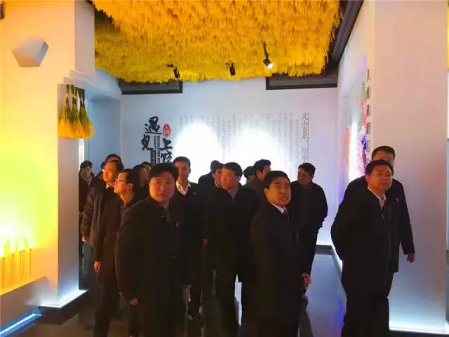 01新闻.jpg 01新闻.jpg