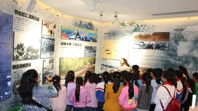 2.webp.jpg 2.webp.jpg