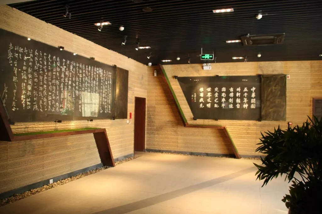 1.webp.jpg 1.webp.jpg