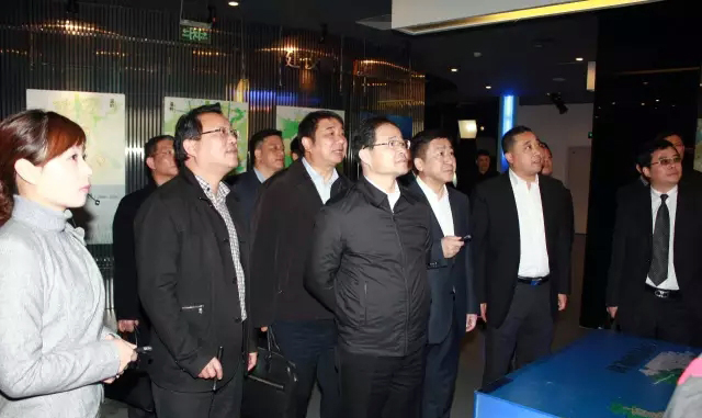 01台州市委书记王昌荣一行参观市规划展馆.jpg 01台州市委书记王昌荣一行参观市规划展馆.jpg