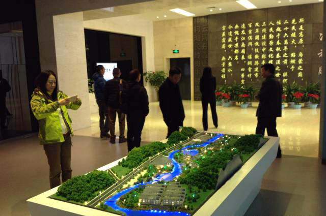 01自贡市规划局参观市规划展览馆.jpg 01自贡市规划局参观市规划展览馆.jpg