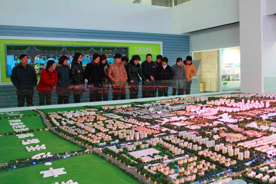 2建设村参观锦丰?沙洲新城展示馆.jpg 2建设村参观锦丰?沙洲新城展示馆.jpg