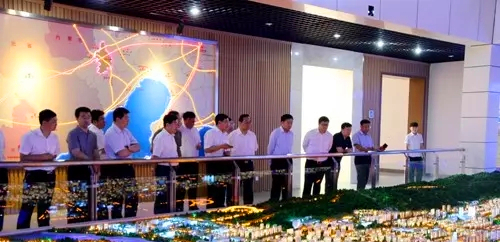 辽宁省委常委、常务副省长张雷到喀左县调研.jpg 辽宁省委常委、常务副省长张雷到喀左县调研.jpg