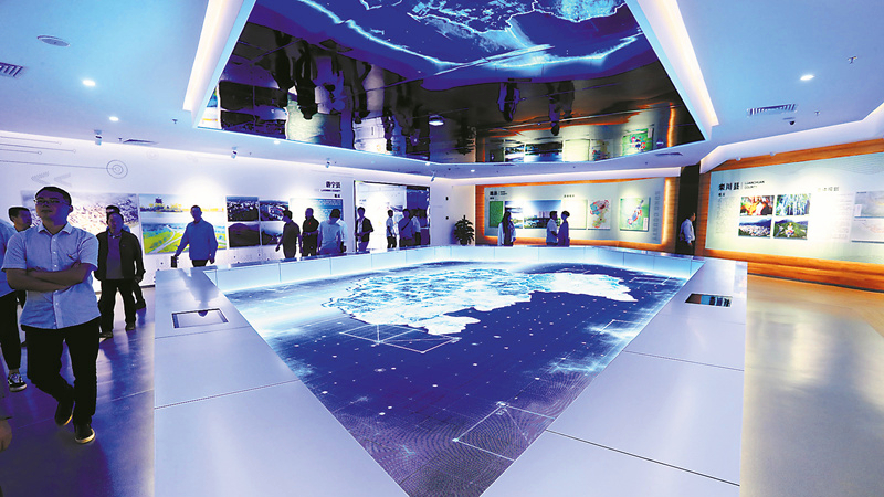 洛阳市规划展示馆建成开放 展馆实行免费参观制.jpg 洛阳市规划展示馆建成开放 展馆实行免费参观制.jpg