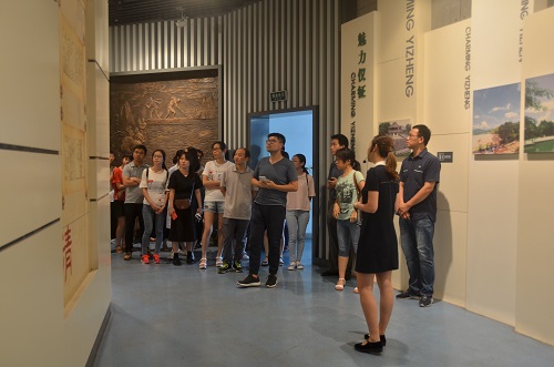 市人民医院新进人员参观城市展览馆1.jpg 市人民医院新进人员参观城市展览馆1.jpg