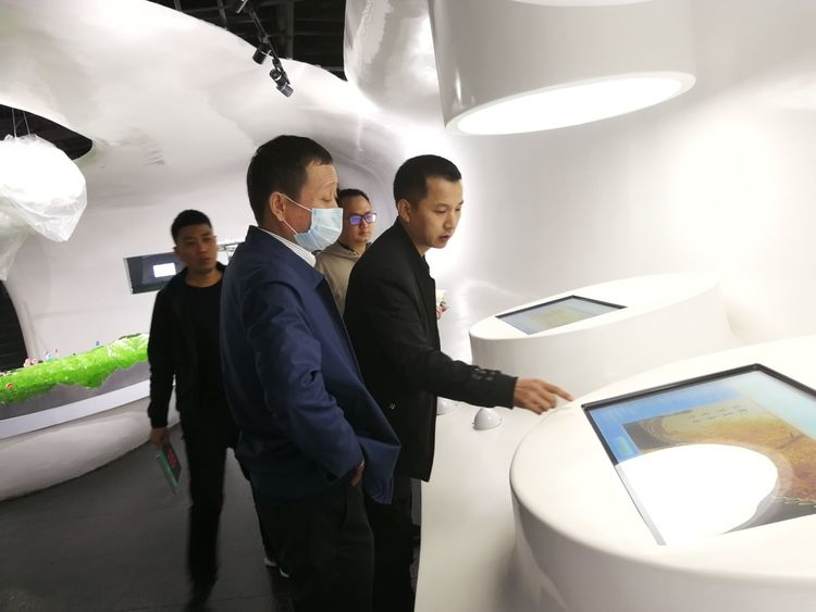 规划长安分局赴长安区展览馆了解施工进度.jpg 规划长安分局赴长安区展览馆了解施工进度.jpg