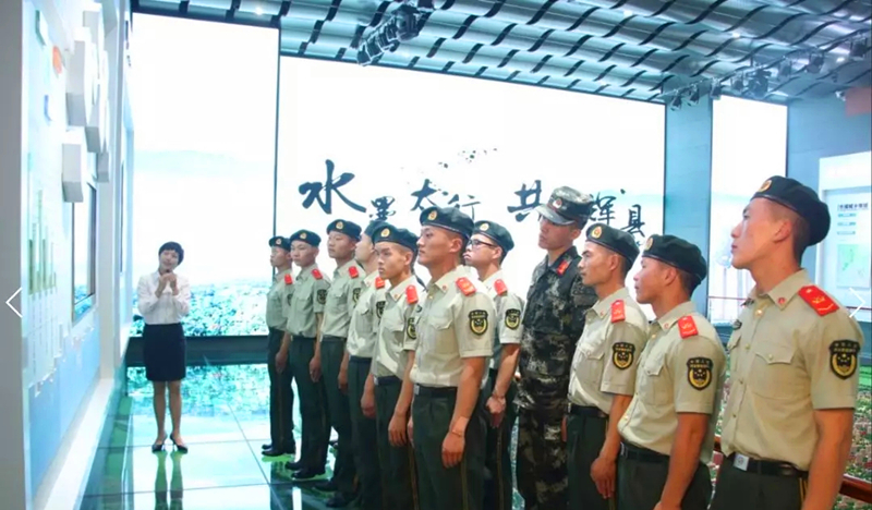 武警辉县中队组织官兵到辉县市城市规划展览馆参观见学.webp.jpg 武警辉县中队组织官兵到辉县市城市规划展览馆参观见学.webp.jpg