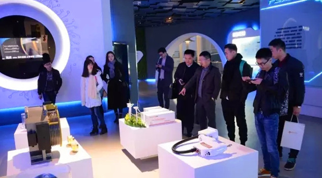 科技新媒体·创新浙江行丨走进青山湖科技城.jpg 科技新媒体·创新浙江行丨走进青山湖科技城.jpg