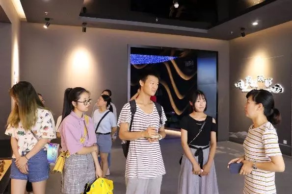 暑期实践丨“活力婺州 创新武义”:三角店观美丽乡村风貌 展示馆览生态武义规划.jpg 暑期实践丨“活力婺州 创新武义”:三角店观美丽乡村风貌 展示馆览生态武义规划.jpg