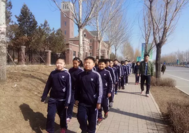 【聚焦·沈水】春行增学识 谈古畅未来 ——沈阳市沈水实验学校初中部组织学生参观苏家屯区城市规划馆.png 【聚焦·沈水】春行增学识 谈古畅未来 ——沈阳市沈水实验学校初中部组织学生参观苏家屯区城市规划馆.png