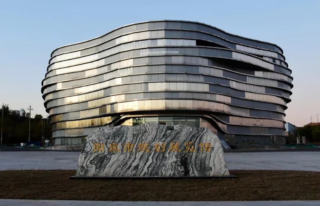 阳泉市规划展览馆外景2.jpg