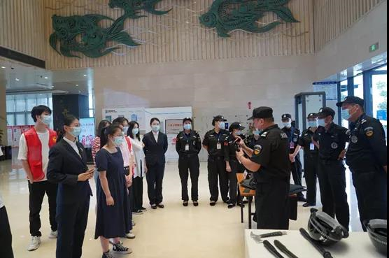 开展防暴反恐演练 提升应急处置能力.jpg 开展防暴反恐演练 提升应急处置能力.jpg